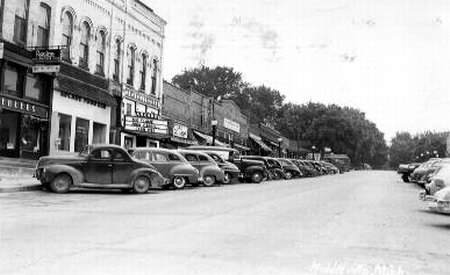 Lakeland Theatre - Old Postcard View (newer photo)